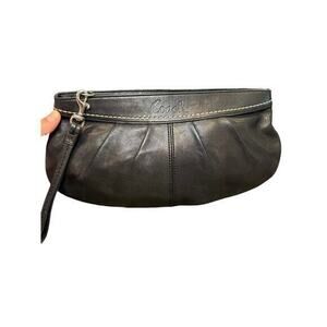 Coach Soho Pleated Matted Black Leather Clutch Wristlet Handbag Purse‎ F13734